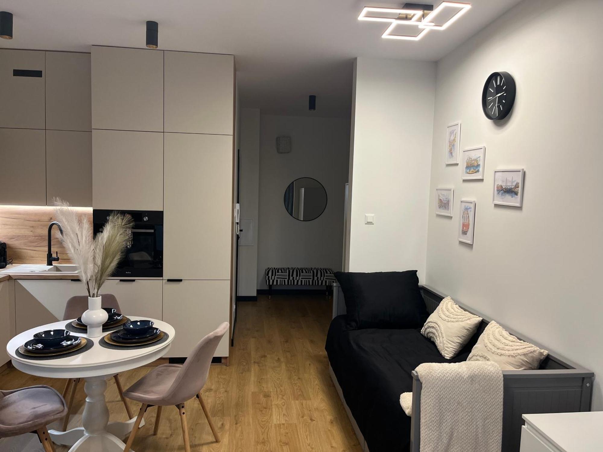 Apartament Nova Klonova Porto Kielce Exterior foto