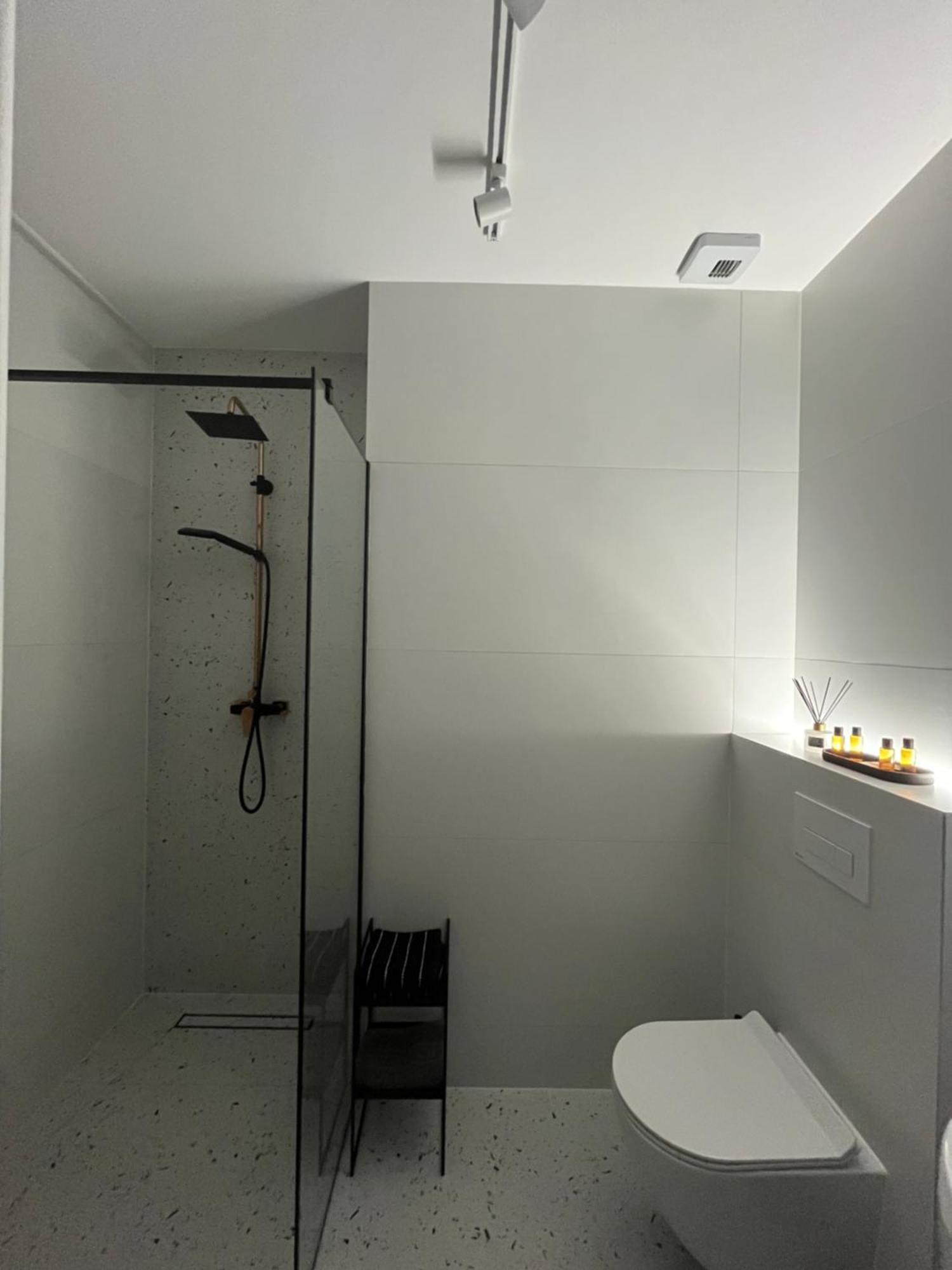 Apartament Nova Klonova Porto Kielce Exterior foto